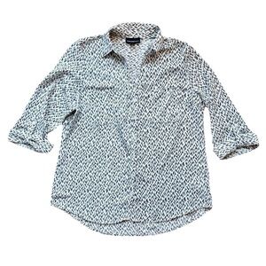 Fortune + Ivy Large Blouse Women’s Top Geometric White Black Button Workwear